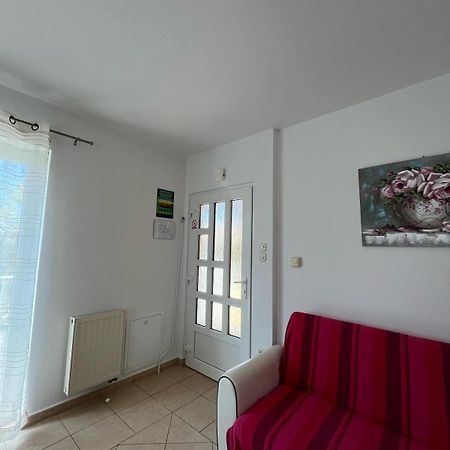 Apartments Nella Sveti Anton  Εξωτερικό φωτογραφία