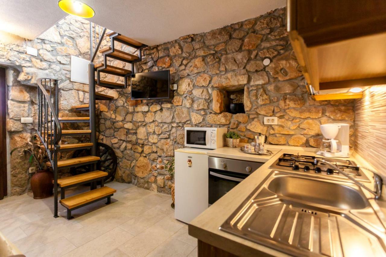 Apartments Nella Sveti Anton  Εξωτερικό φωτογραφία